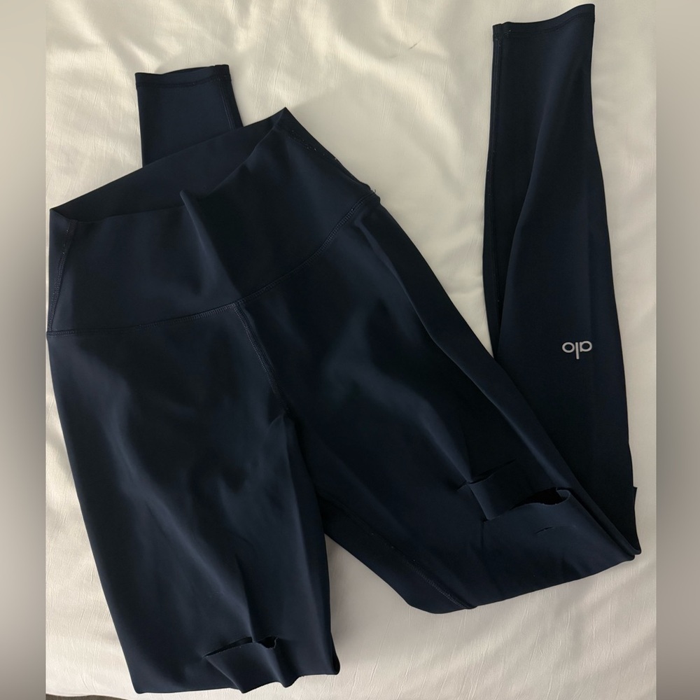 ALO Yoga Women's Navy Leggings